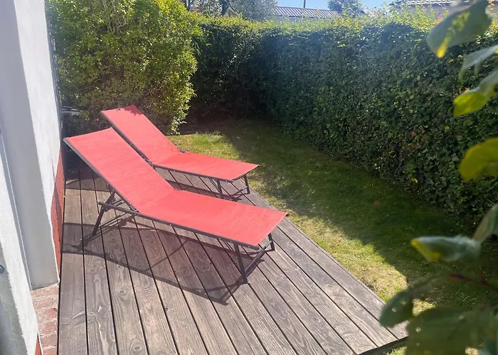 Maison De Campagne Au Bord De La Mer